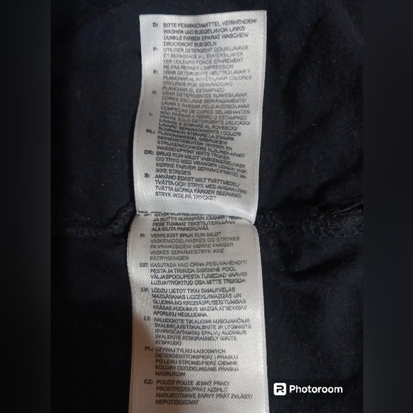 ADIDAS Board logo Performance tee shirt. Womens. Size Large. Black & White. - Picture 6 of 8